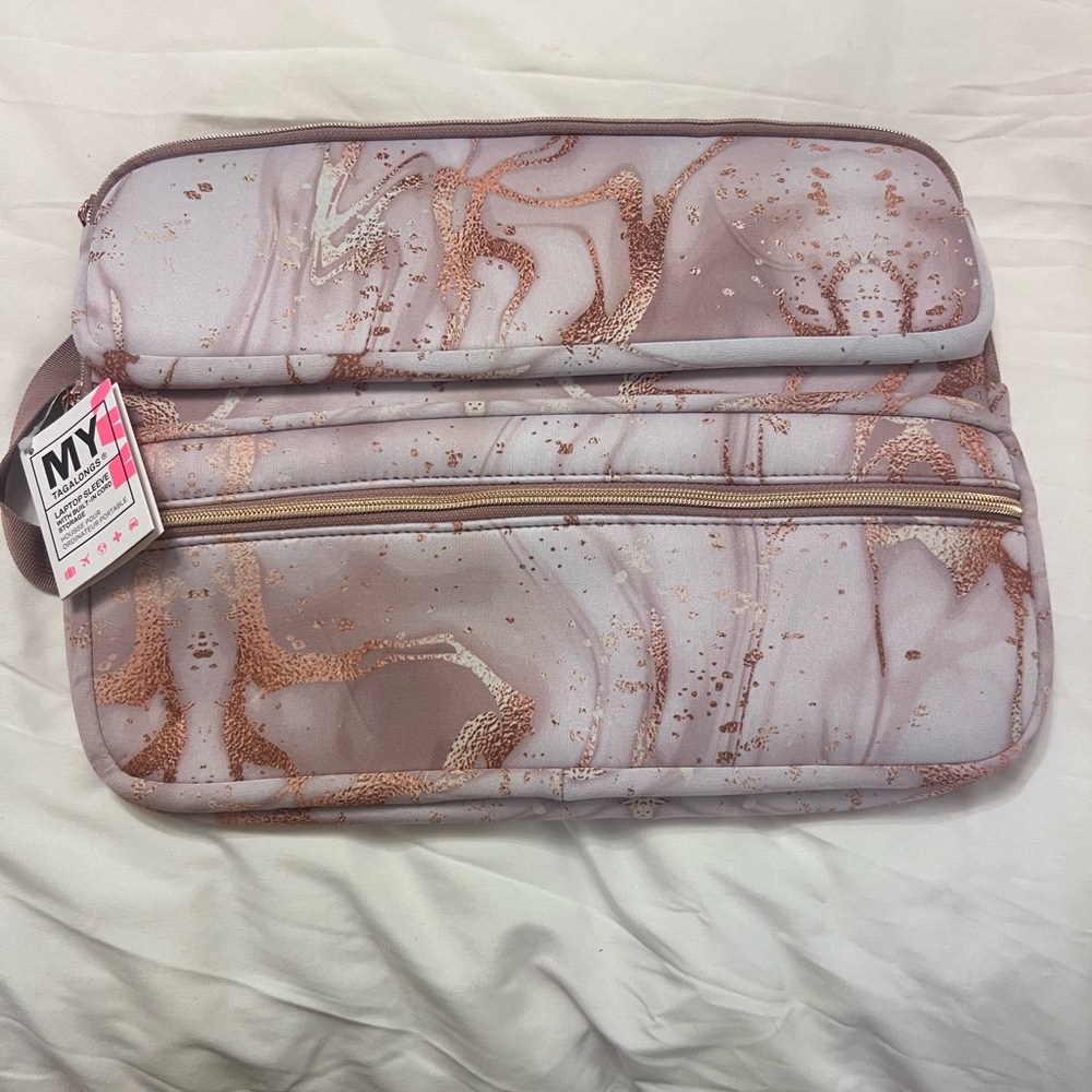 NWT My Tagalongs IPAD/ Laptop case with cord storage